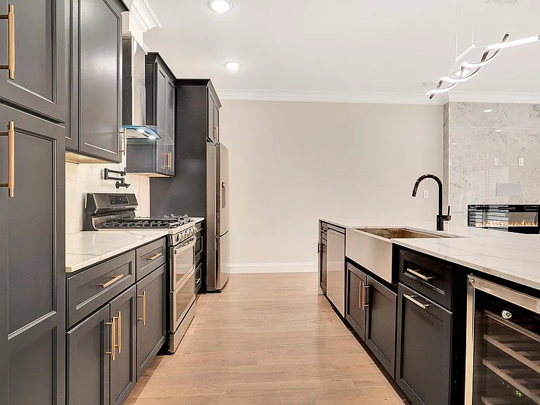 3436 Kennedy Blvd — Photo 2