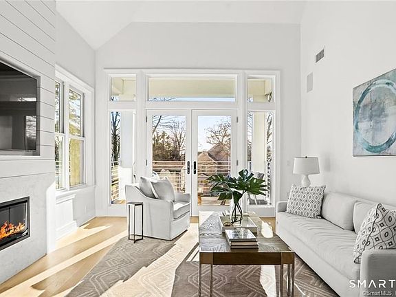 5th image of 304 Gramercy Park