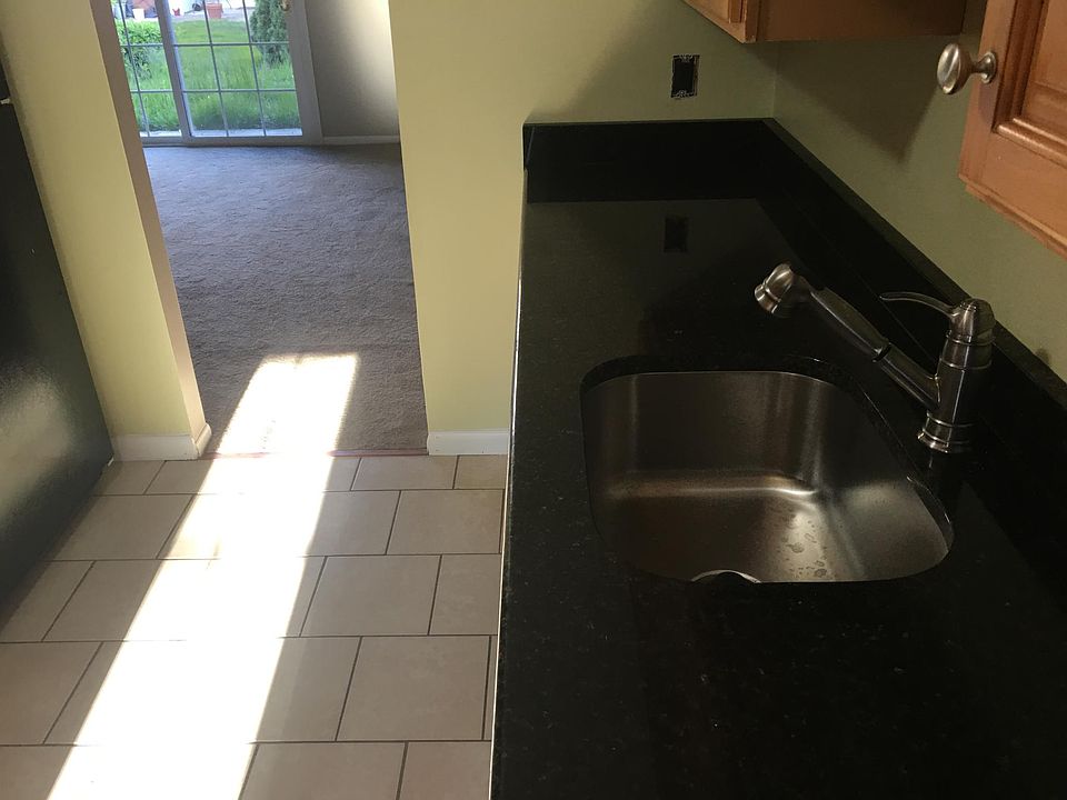Brand new granite kitchen counter tops, new sink and faucet.