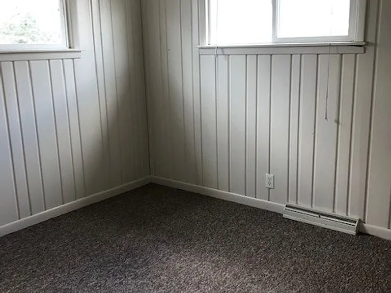 1819 Norwood St — Photo 2