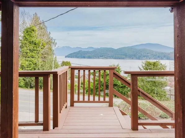 591 Gibsons Way, Gibsons, BC V0N 1V9