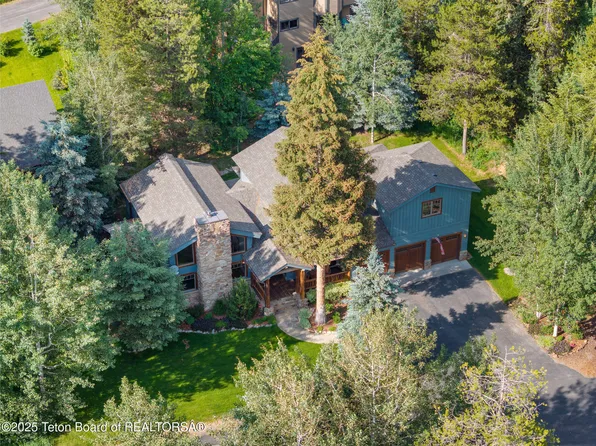 445 Aspen Ridge Trl, Alpine, WY 83128