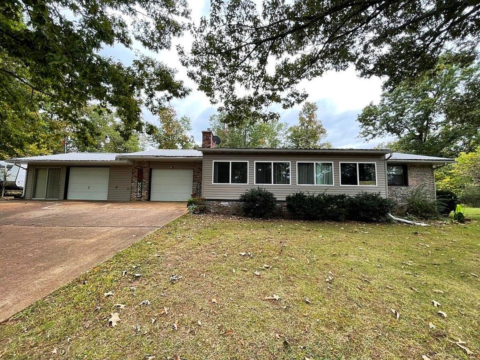 1st image of 1708 Strawberry Dr