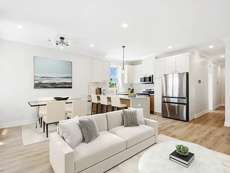1542 W Rosemont Ave #1 — Photo 4