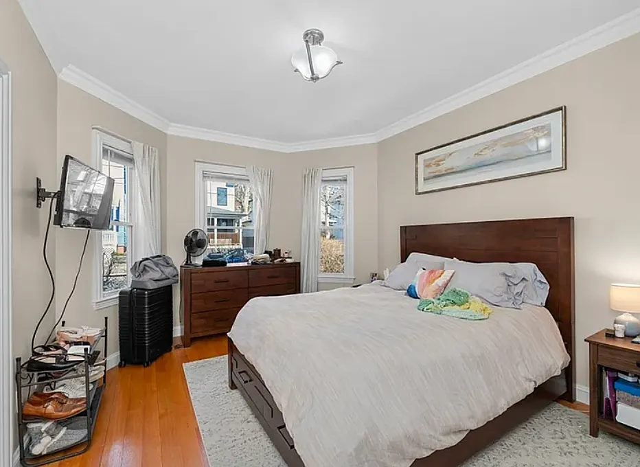 38 Berkeley St — Photo 4
