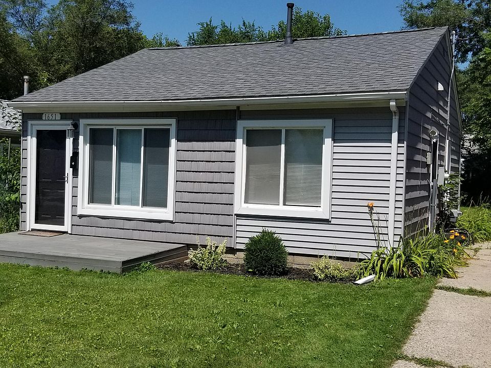 1st image of 1651 Jarvis St