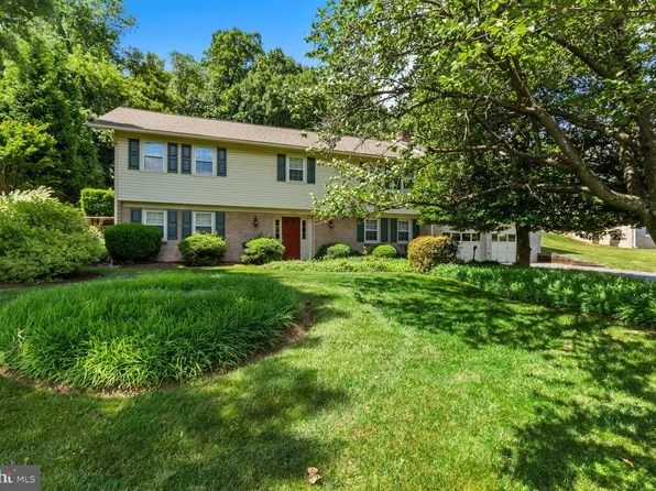 7413 Miller Fall Rd, Rockville, MD 20855