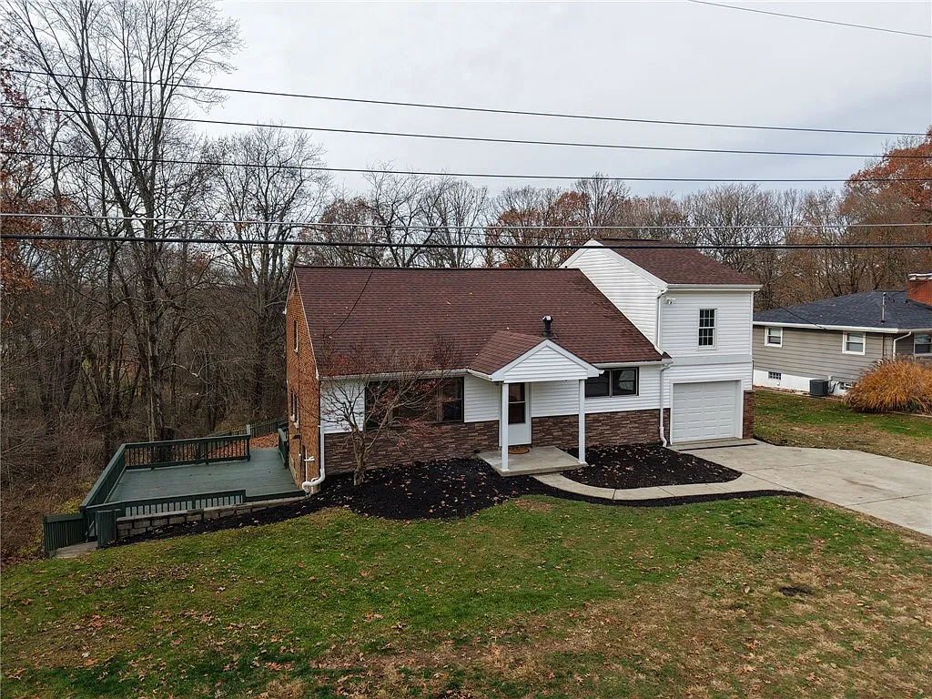 540 Morningstar Dr photo 1
