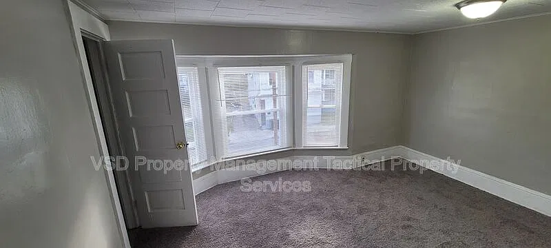 1 bed, 1.0 bath, 878 sqft, $995 — Photo 3