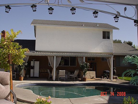 2nd story wall 4 movies