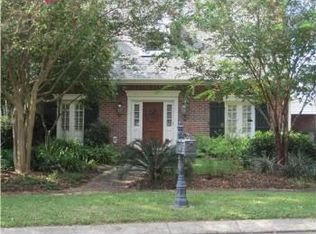 2 Waverly Pl, Metairie, LA 70003