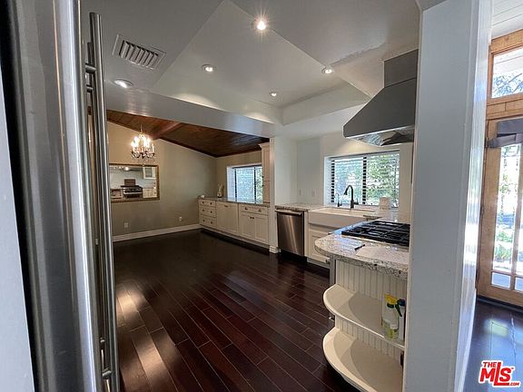 4th image of 5320 Palm Dr