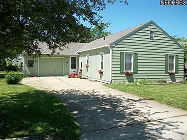 1st image of 302 Woodridge Rd