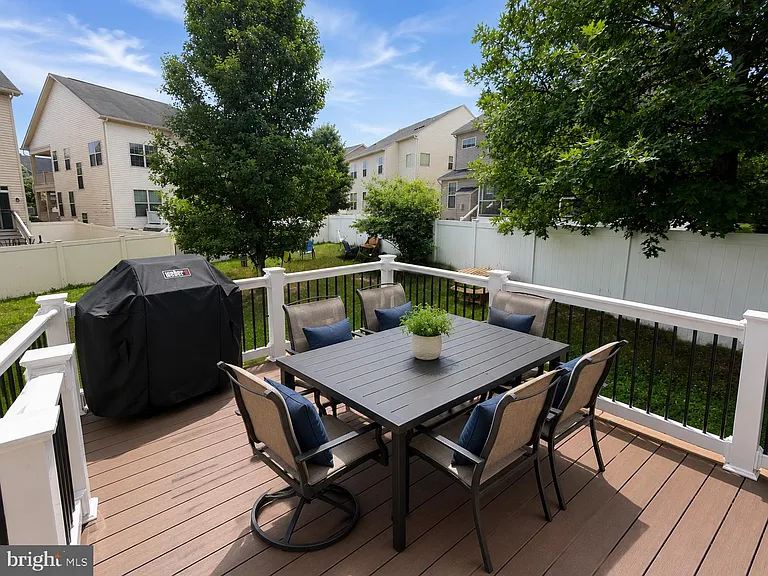 9203 Rice Ave — Photo 56
