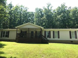 477 Shadowland Dr, Graysville, TN 37338