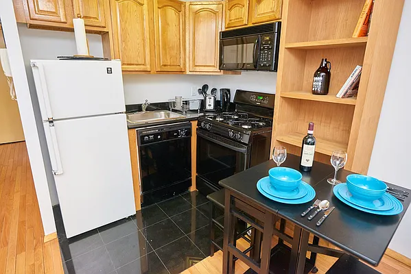 Rented by Genik Group Corp | media 11