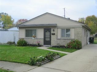 27049 Michelle Ct, Taylor, MI 48180
