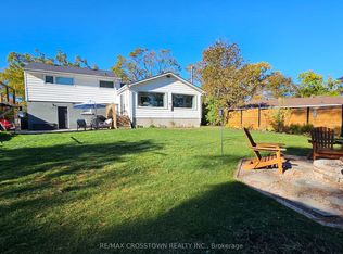 11 Castle Dr, Barrie, ON L4N1P7