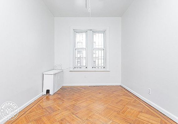 3rd image of 1021 Union St #L6