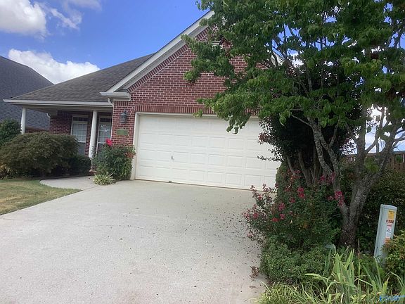 2nd image of 134 Canterbury Dr