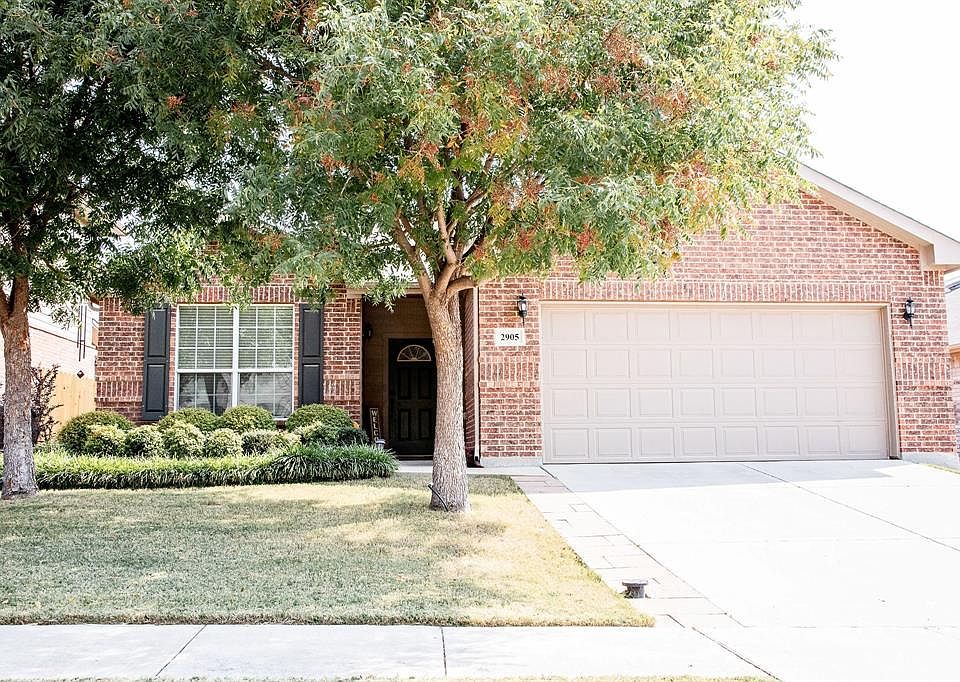 1st image of 2905 Yoakum St