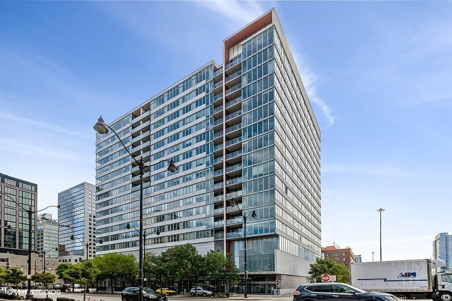 1st image of 659 W Randolph St APT 1009