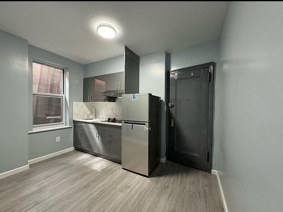 2nd image of 69 Chrystie St APT 4D