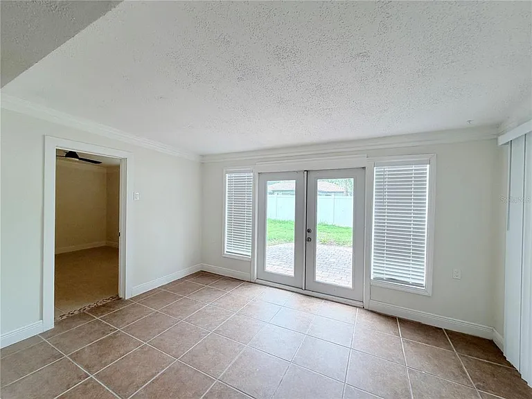 1827 Oklahoma Ave NE — Photo 10