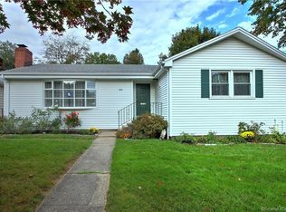 144 Vesper St, Fairfield, CT 06825