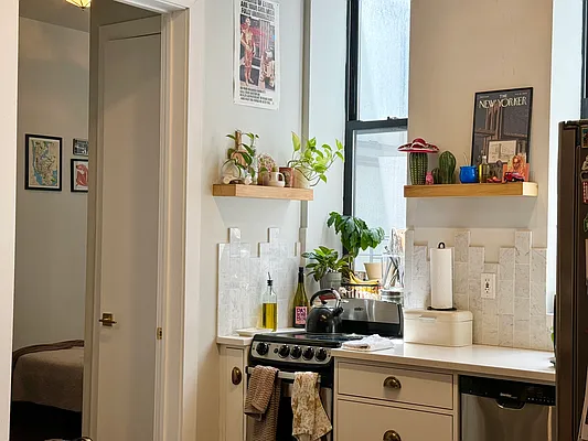 Rented by Pear NYC LLC | media 3