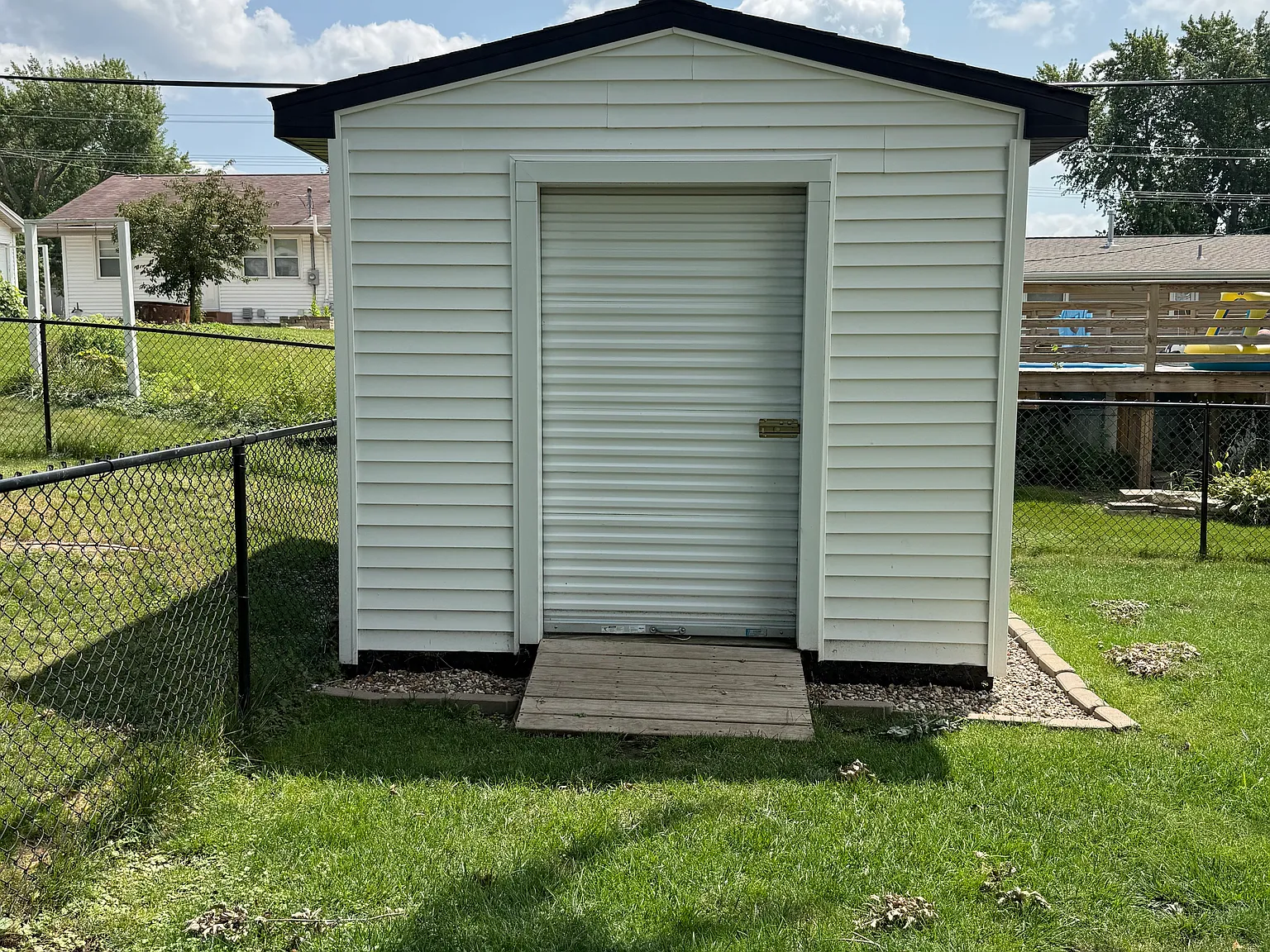 3 bed, 2433 sqft, $3,000 — Photo 3