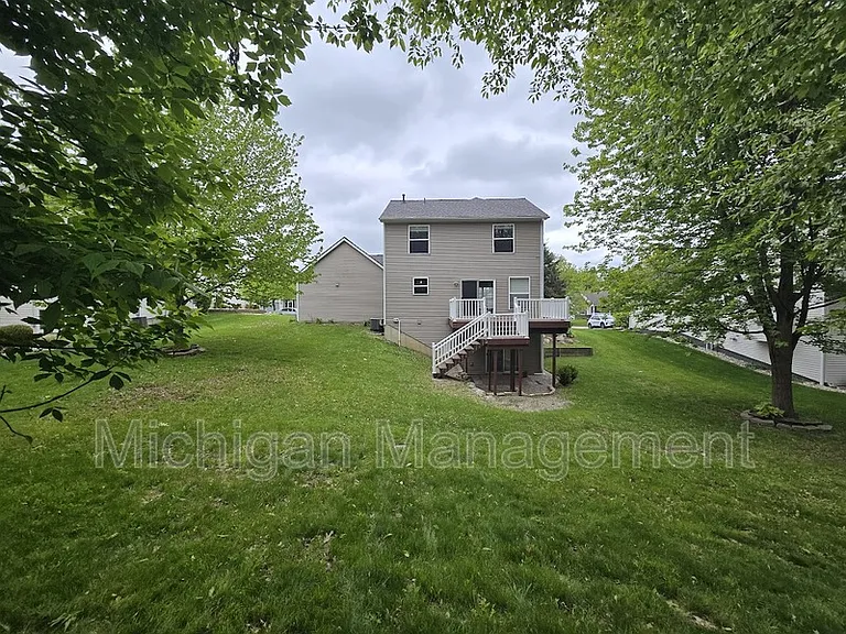 684 Glenlivet St — Photo 48