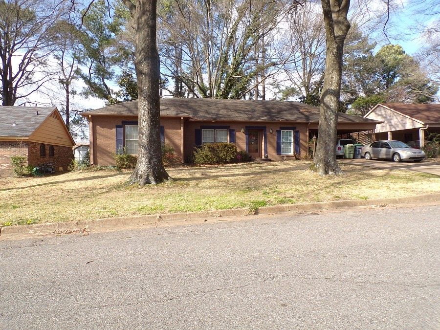 1st image of 4057 Cecil Dr
