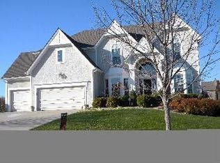 2536 SW Winterbrook Ct, Lees Summit, MO 64081
