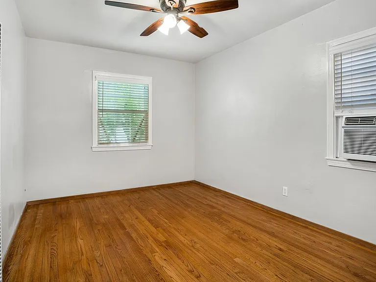 3207 L St #D — Photo 8
