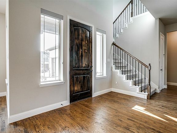 4th image of 7557 Sevie Ln