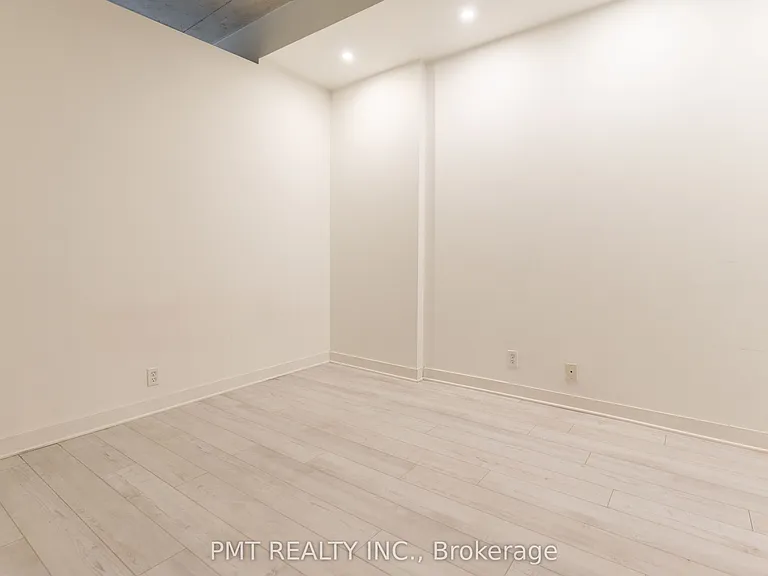 36 Charlotte St #401 — Photo 7