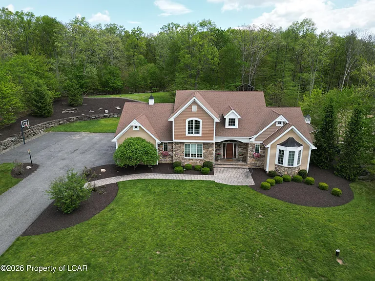 228 Windsor Way — Photo 43