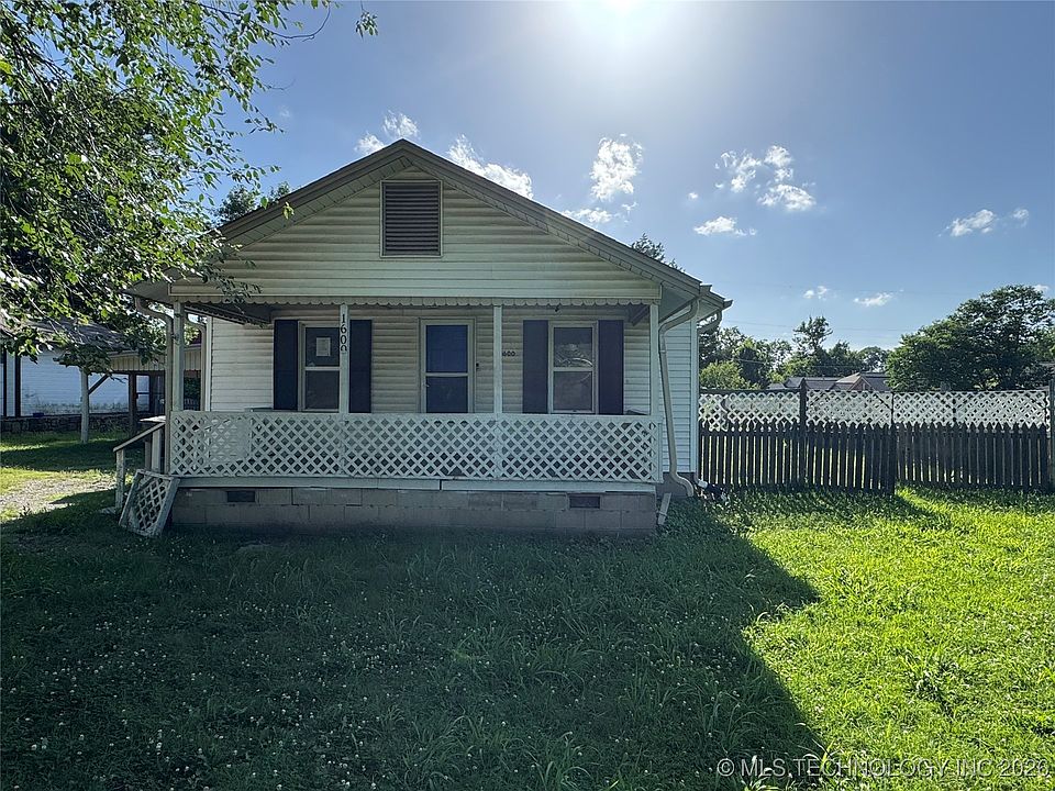 1st image of 1600 S Park St