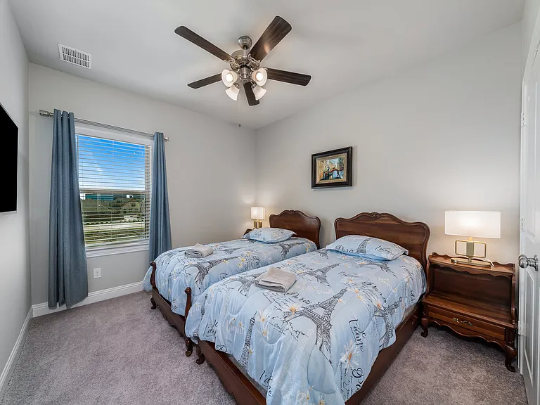 1526 Windermere Way — Photo 15