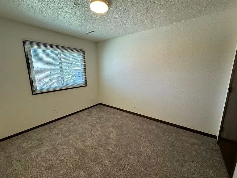 4415 Toronto St #2 — Photo 12