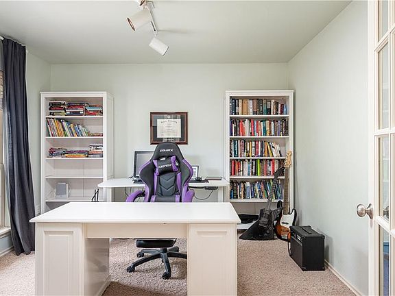 3rd image of 18204 Agua Dr