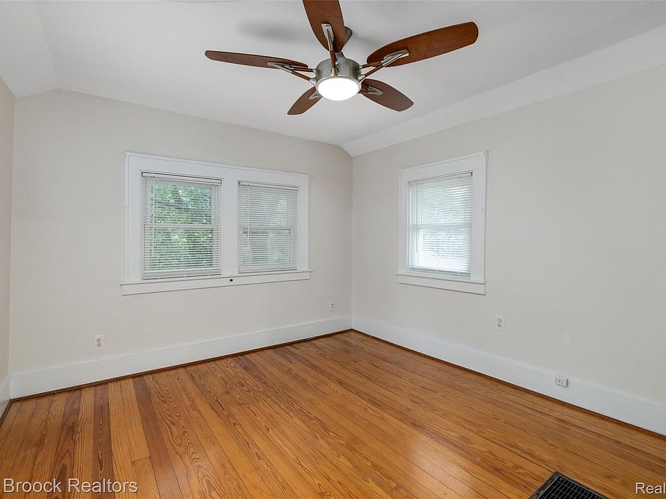 25 Wellesley Dr, photo 29