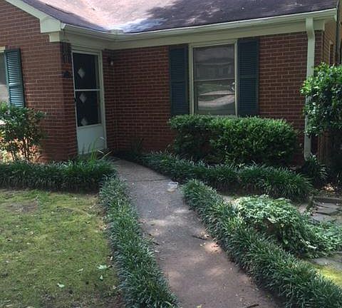 2nd image of 1034 N Pierce Ave