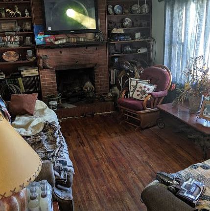 3rd image of 1611 W Ardmore Ave