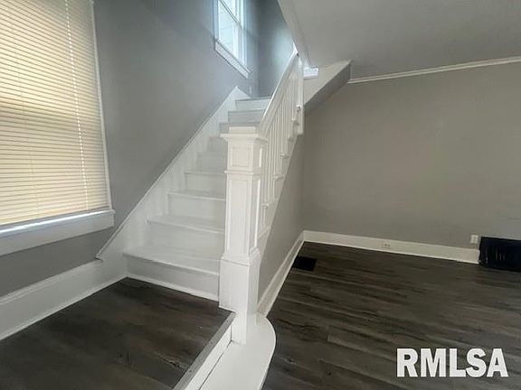 5th image of 4513 15th Ave