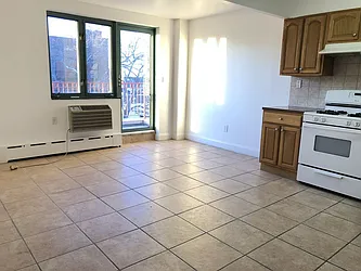 Rented by NY Space Finders Inc.