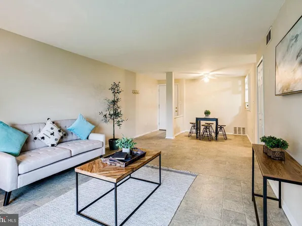 516 Wilson Bridge Dr #6717-A-1, Oxon Hill, MD 20745