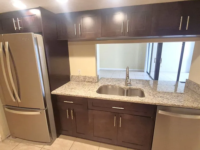820 Lavers Cir #G409 — Photo 9