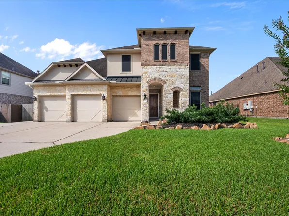 12411 Emerald Ln, Dayton, TX 77535